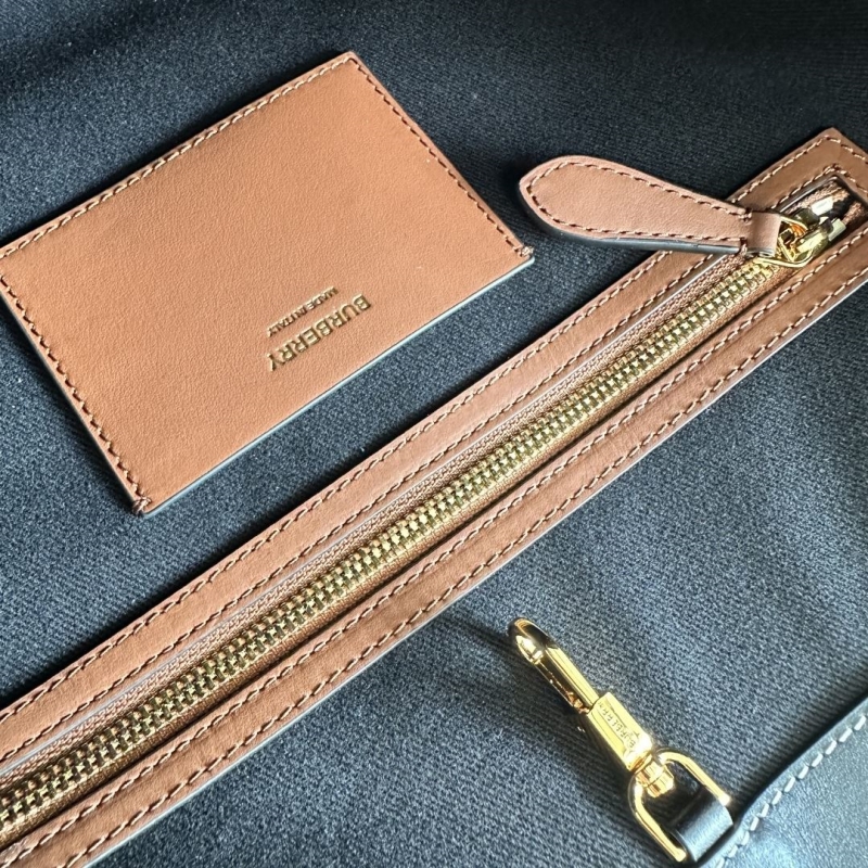 Bv*b*rry shopping bags